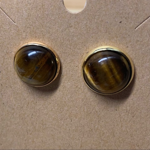 Beautiful tigers eye stone in gold stud earrings, Handmade, NWT - Picture 3 of 5